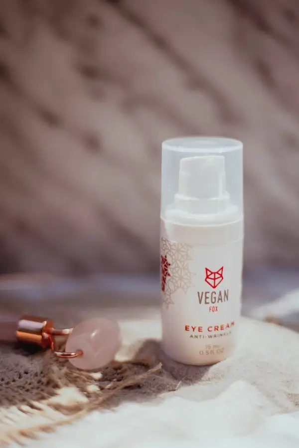 https://www.veganfox-dev.lionssolution.com/wp-content/uploads/2021/09/acu-krems-vegan-fox-2.webp