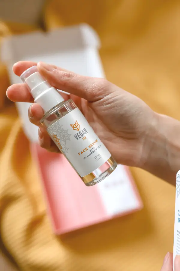 https://www.veganfox-dev.lionssolution.com/wp-content/uploads/2021/09/sejas-serums-vegan-fox.webp