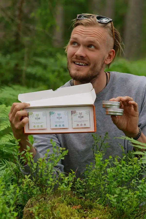 https://www.veganfox-dev.lionssolution.com/wp-content/uploads/2023/01/davana-dabas-draugiem-vegan-fox-1.webp