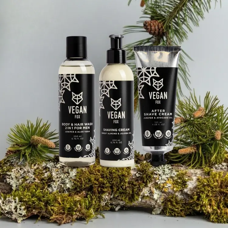 Komplekts vīrietim ar produktiem ādas attīrīšanai un skūšanās procesam no Vegan Fox